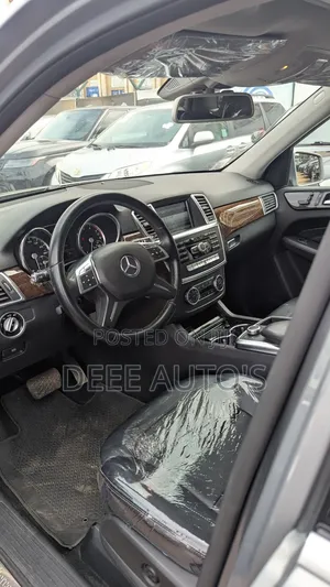 Mercedes-Benz M Class ML350 4MATIC 4dr SUV AWD (3.5L 6cyl 7A) 2015 Gray