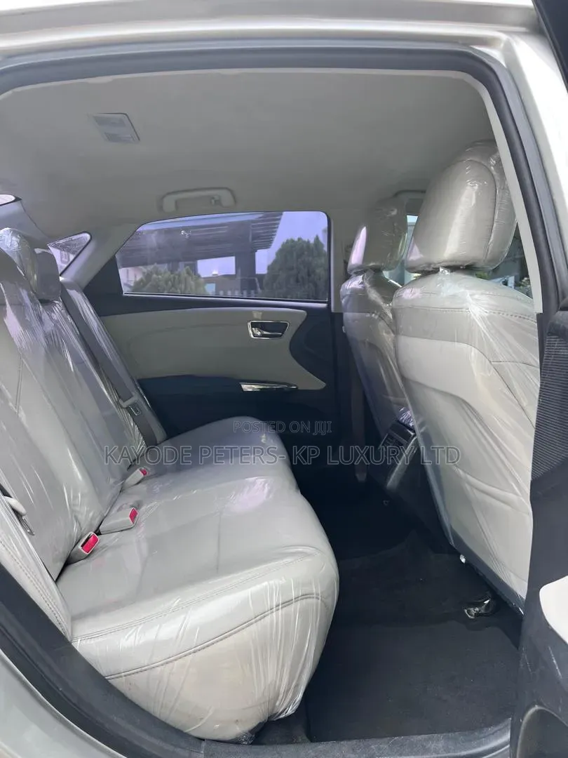 Toyota Avalon 2013 Silver