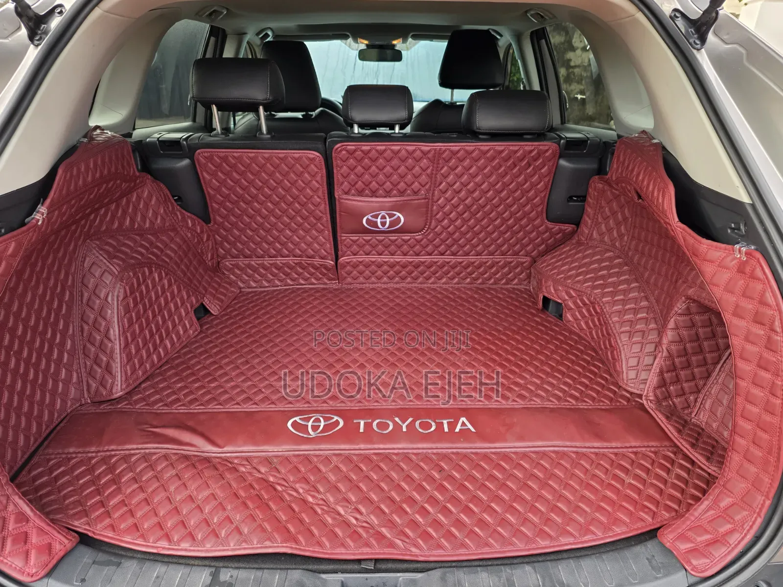 Toyota RAV4 XLE 2021 Gray