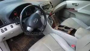 Toyota Venza 2010 White