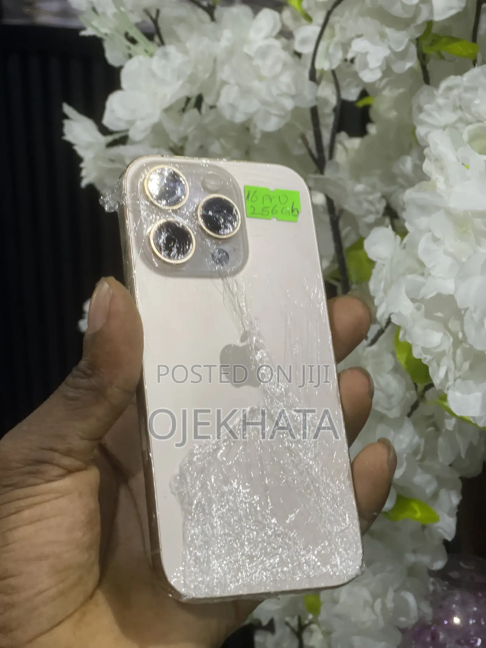 Apple iPhone 16 Pro 256 GB Gold