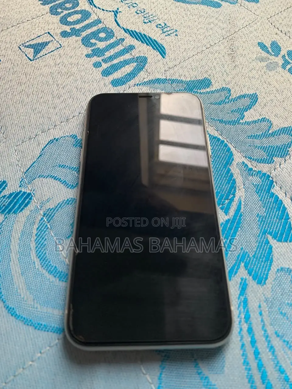 Apple iPhone 11 64 GB White