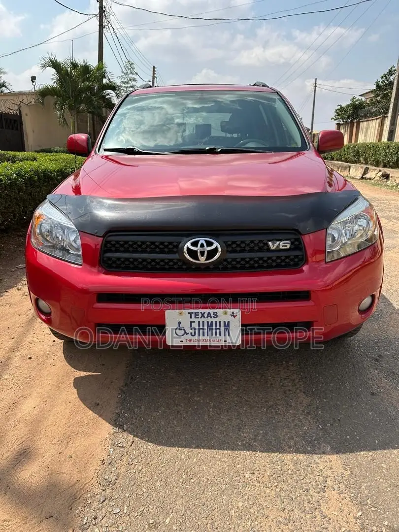 Toyota RAV4 2007 Red