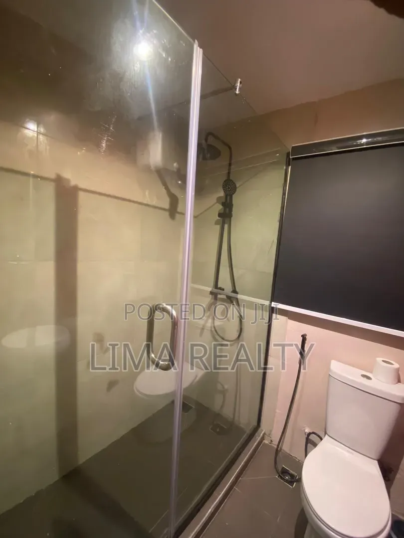 Claret- 1 Bedroom