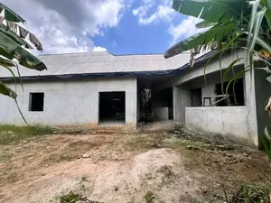 For Sale : A Mini Factory / Warehouse at Omigwe, Aluu , Ph