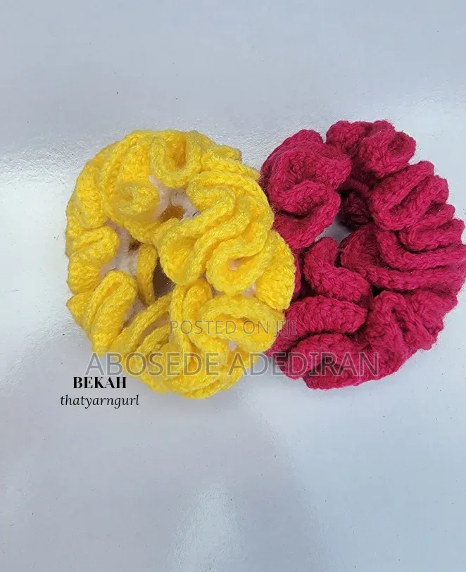 Crochet Hair Scrunchie