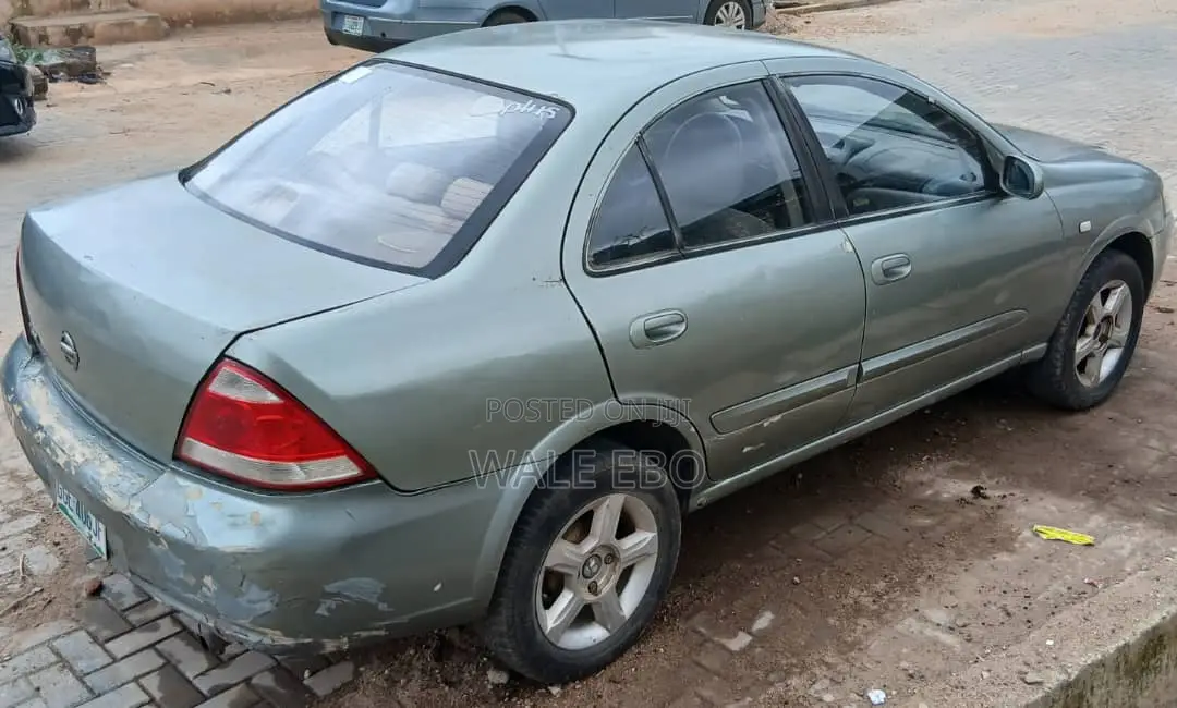 Nissan Sunny 2008 Green