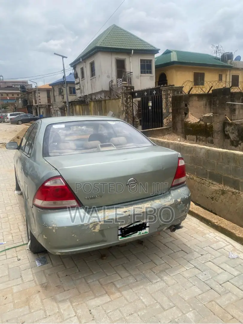 Nissan Sunny 2008 Green