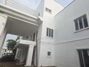 7bdrm Duplex in Maitama for sale