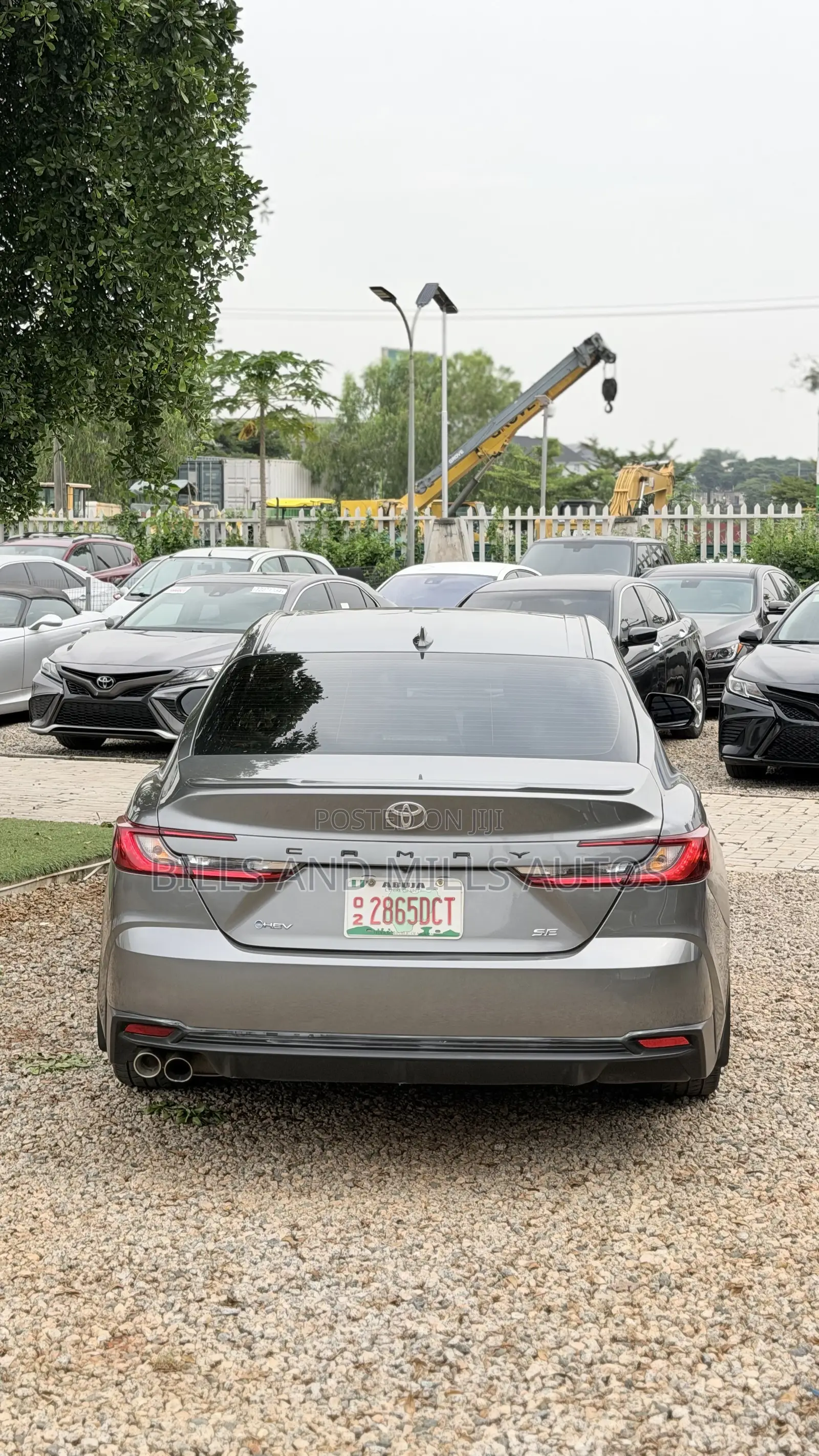 Toyota Camry SE 2025 Gray