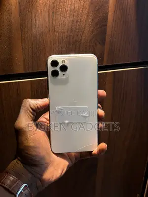 Apple iPhone 11 Pro Max 64 GB White