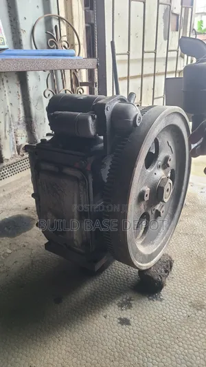 Heavy Duty 195 Single Cylinder Diesel Engine (12HP Key Start)