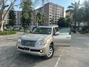 Lexus GX 460 Premium 2013 Gold