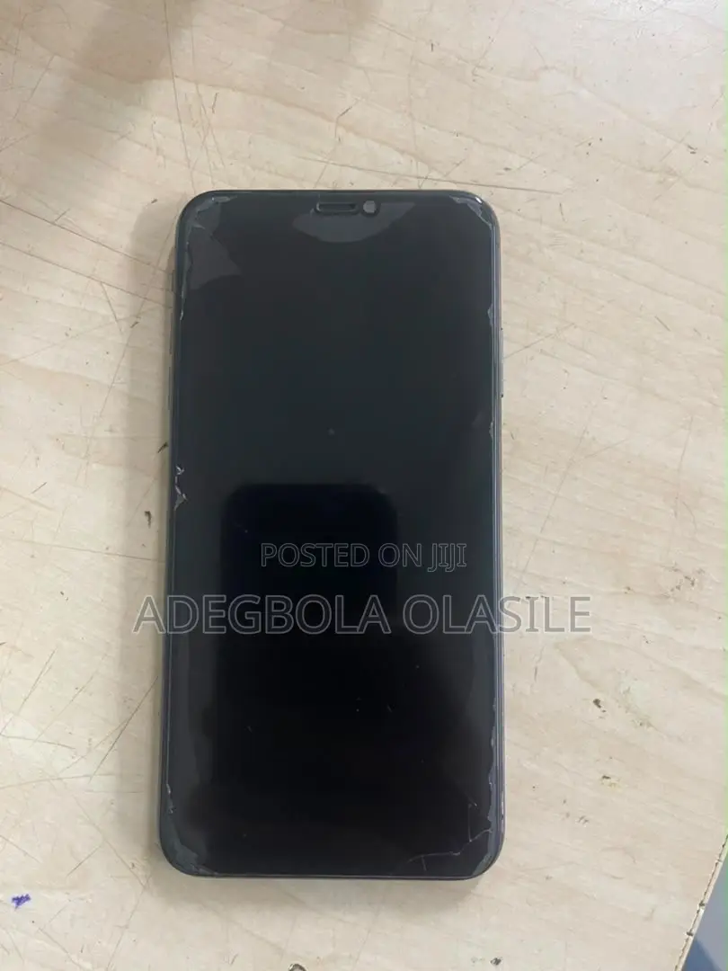 Apple iPhone XS Max 64 GB Black