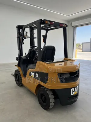 Foreign Used CAT 2.5 Ton Forklift – Clean Engine, Work Ready
