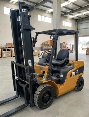 Foreign Used CAT 2.5 Ton Forklift – Clean Engine, Work Ready