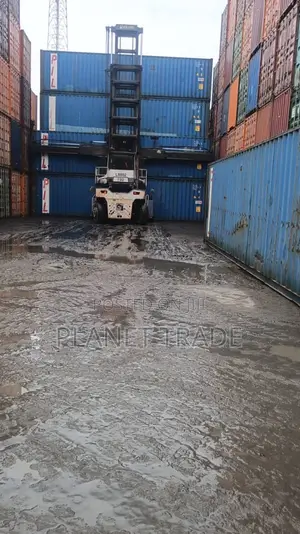 40ft Cargo Shipping Container – Fast Loading & Site Delivery