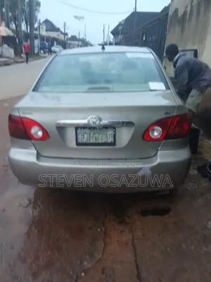 Toyota Corolla 2003 Gold