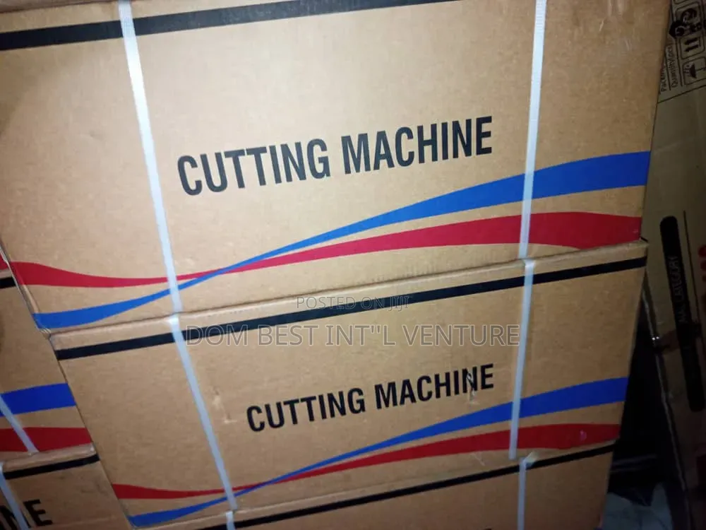 A Heavy -Duty Cutting Metal Machine