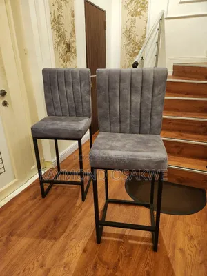 (Bed+centre Rug) & (Kitchen/Salon Stools)