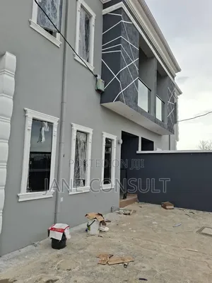 5bdrm Duplex in Co Operative Estate, Baruwa for sale