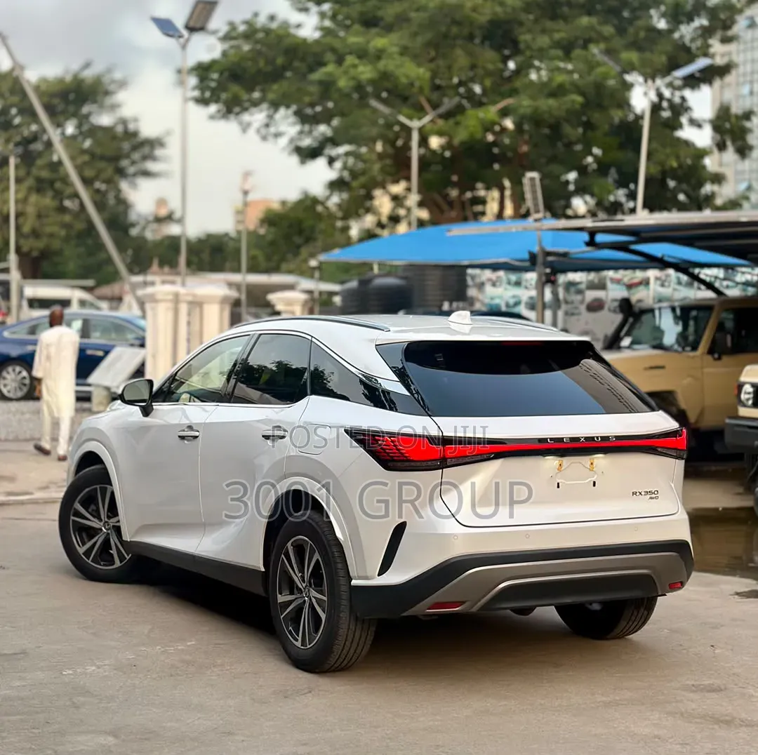 Lexus RX 2025 White