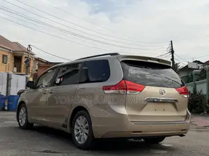 Toyota Sienna Limited 7 Passenger 2011 Gold