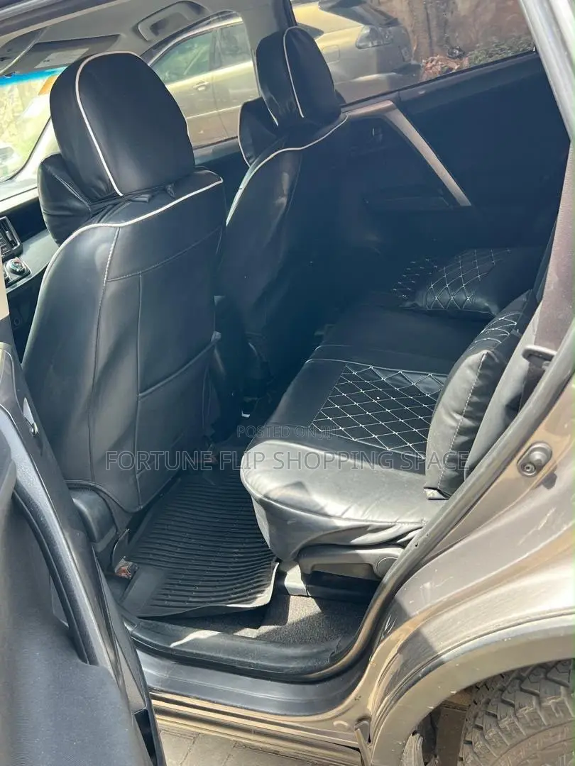 Toyota RAV4 2017 Gray