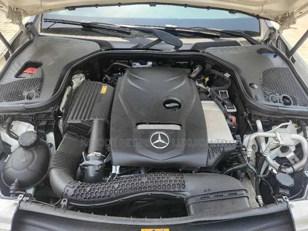 Mercedes-Benz E300 2017 White