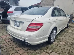 Mercedes-Benz C300 2010 White