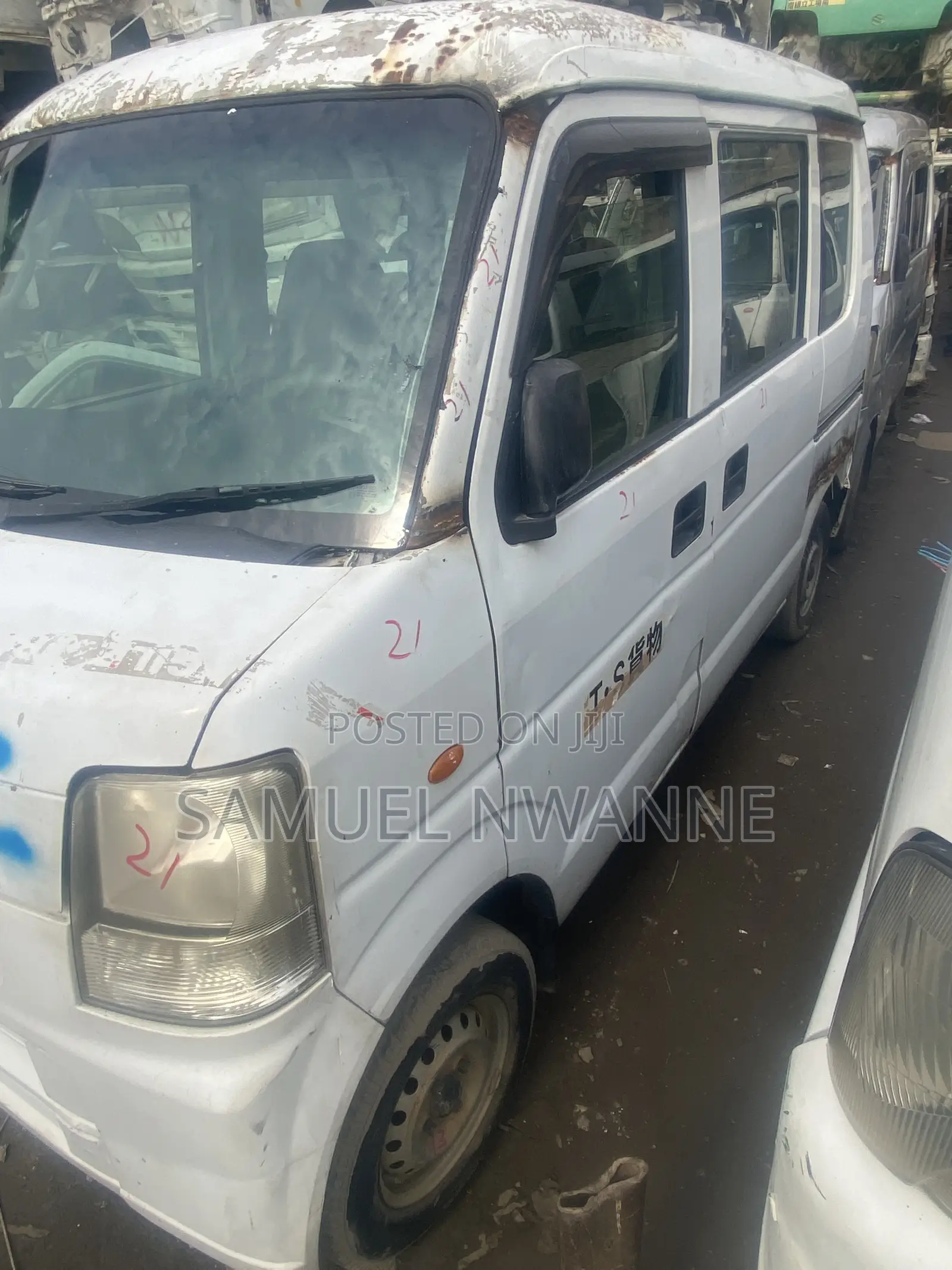 Suzuki Every 2010 White