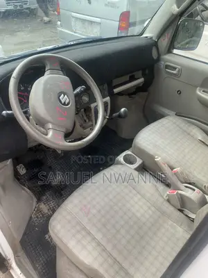 Suzuki Every 2010 White
