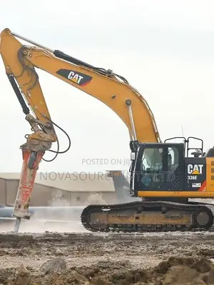 Caterpillar (CAT) 352F Tracked Excavator.