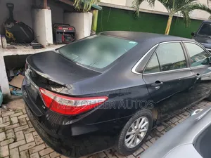 Toyota Camry SE 4dr Sedan (2.5L 4cyl 6A) 2015 Black
