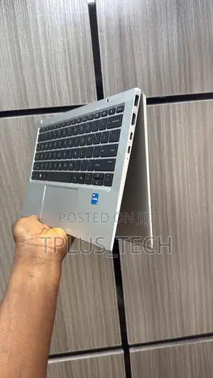 Laptop HP EliteBook x360 1030 G8 8GB Intel Core i7 SSD 256GB