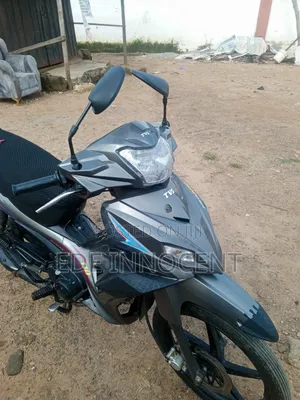 TVS Neo NX 2024 Silver