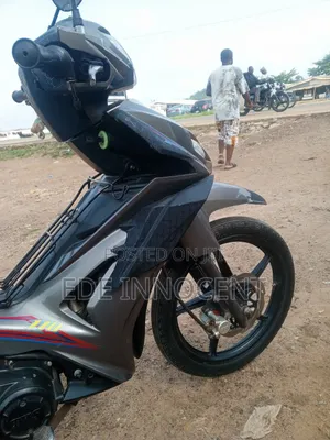 TVS Neo NX 2024 Silver