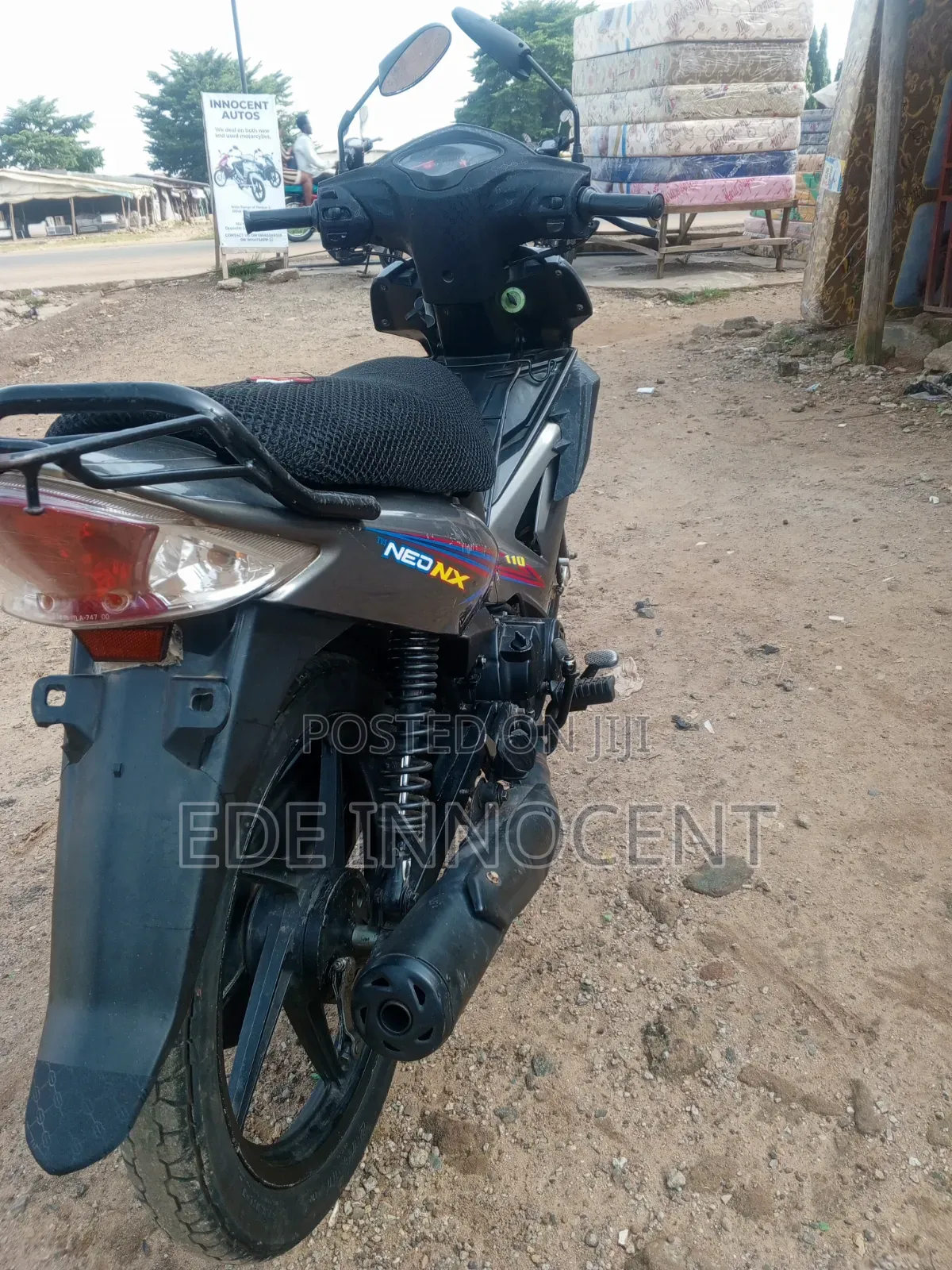 TVS Neo NX 2024 Silver