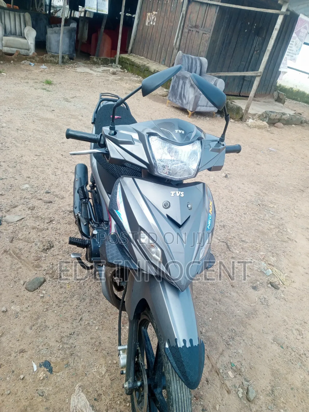 TVS Neo NX 2024 Silver