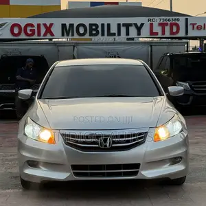 Honda Accord 2010 Silver