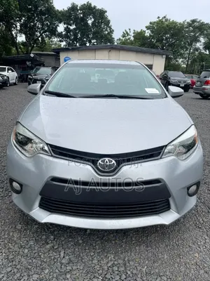 Toyota Corolla LE 4dr Sedan (1.8L 4cyl CVT) 2015