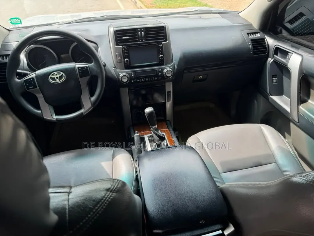 Toyota Land Cruiser Prado 2013 Silver
