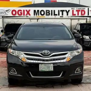 Toyota Venza XLE 2013 Black