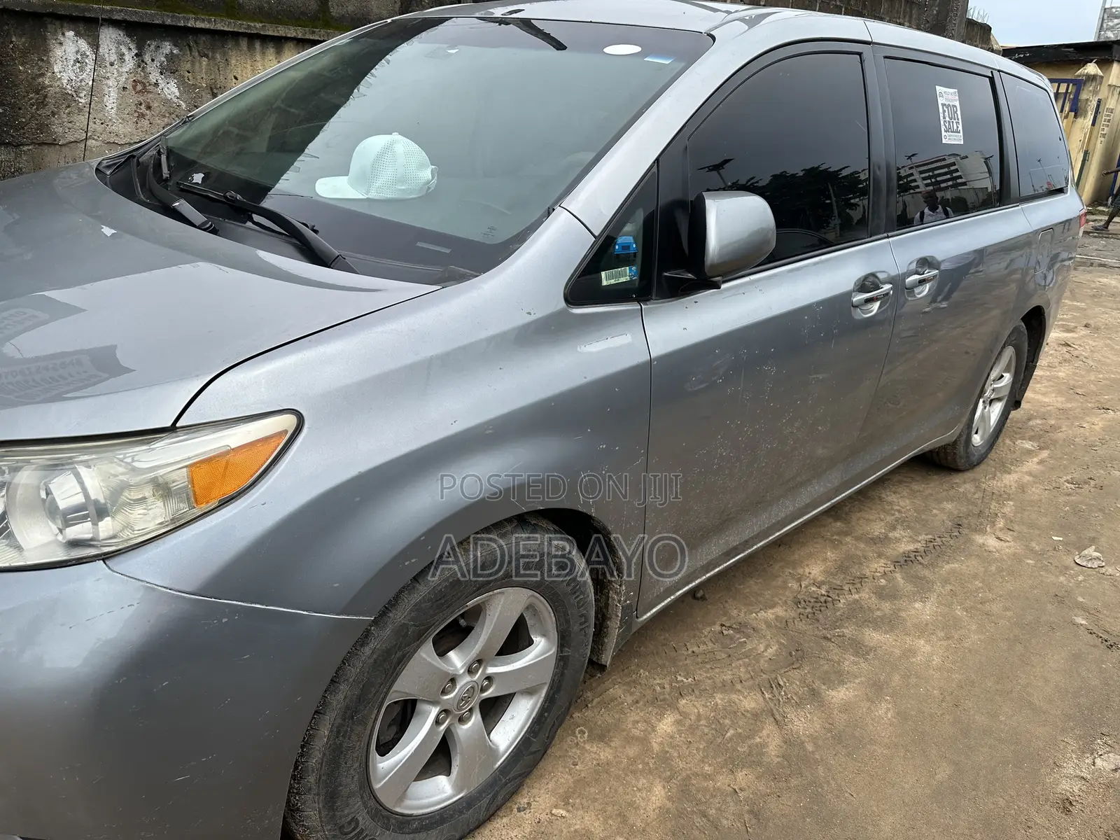 Toyota Sienna LE 7 Passenger Mobility 2011 Silver