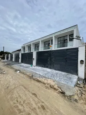 3bdrm Duplex in Sangotedo for sale