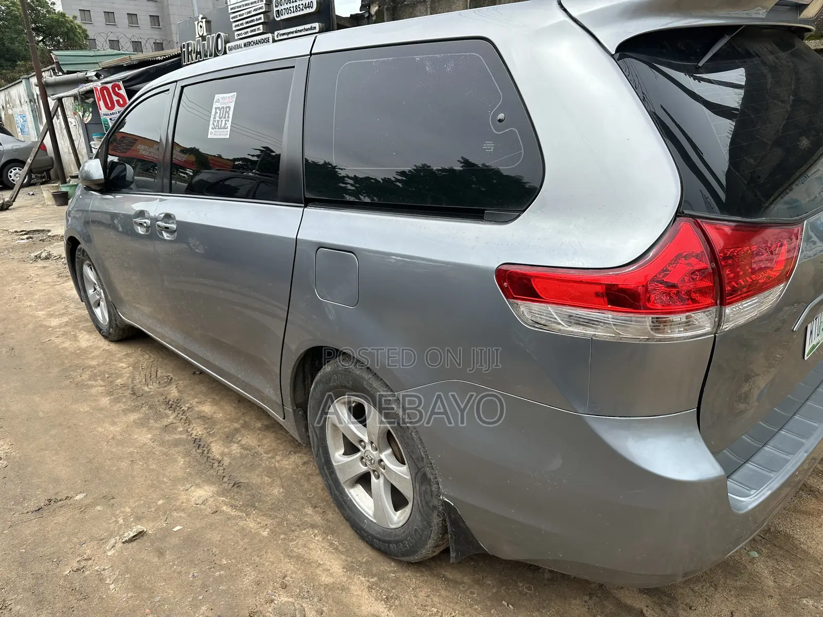Toyota Sienna LE 7 Passenger Mobility 2011 Silver