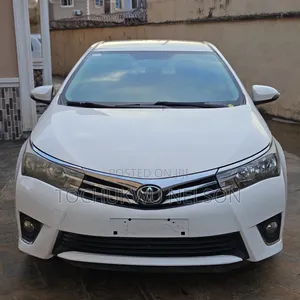 Toyota Corolla 2018 White