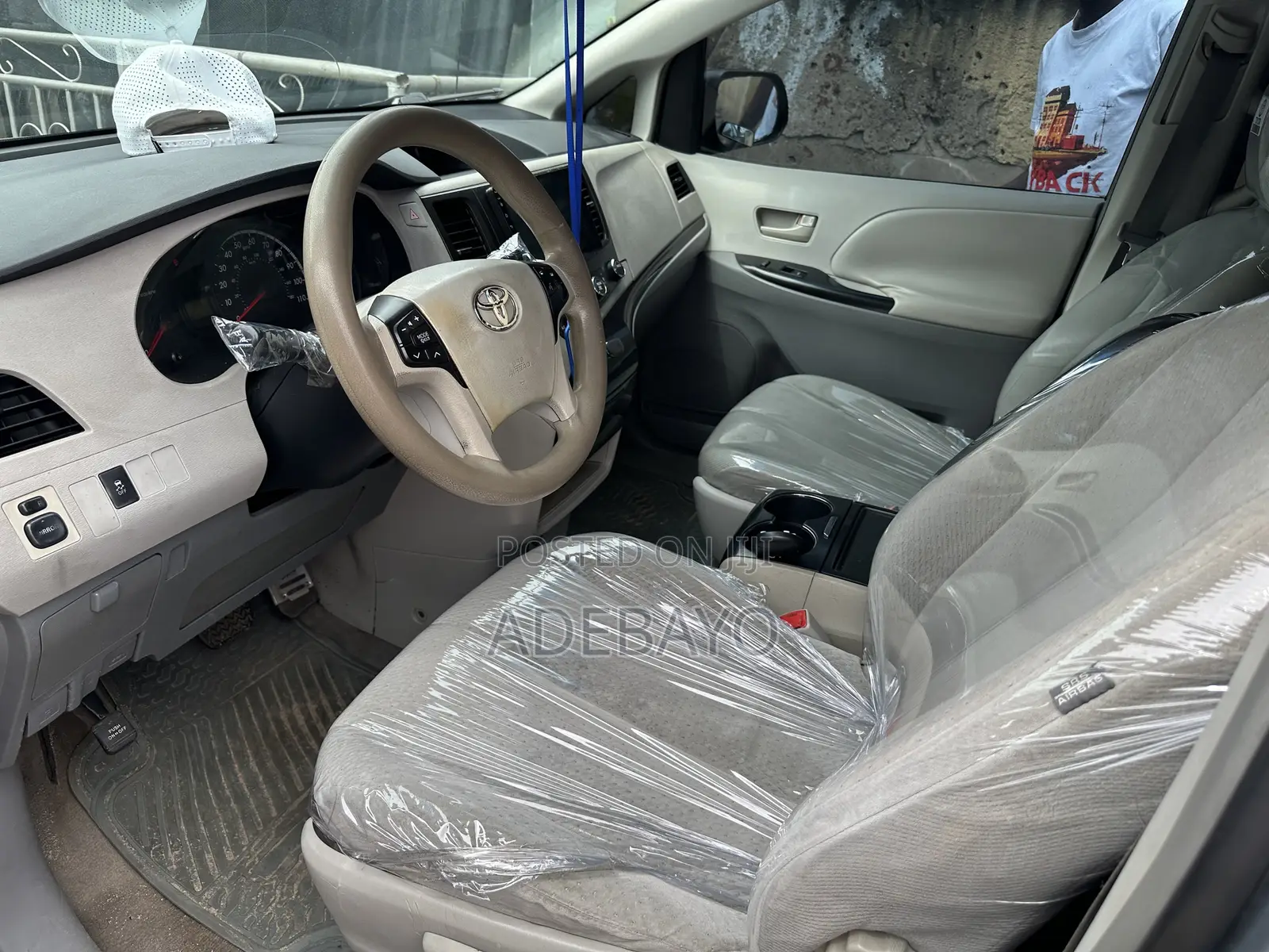 Toyota Sienna LE 7 Passenger Mobility 2011 Silver