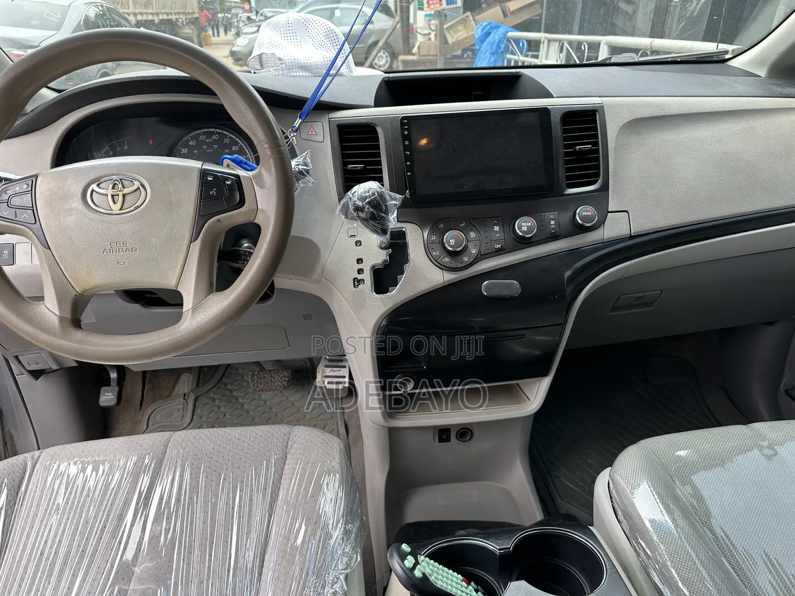 Toyota Sienna LE 7 Passenger Mobility 2011 Silver