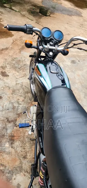 Bajaj Boxer 2023 Black